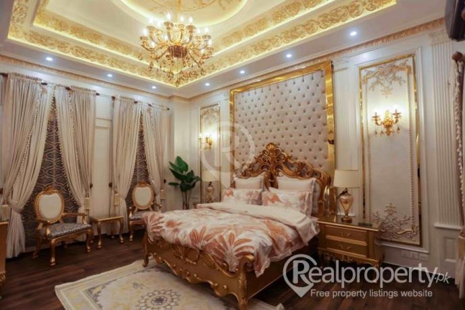 1 Kanal Ultra Luxury Spanish House for Sale-6